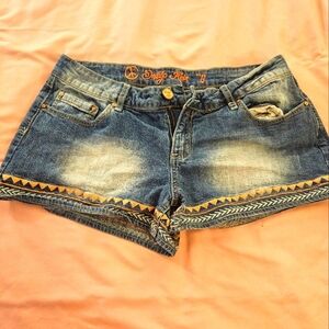 Indigo Rein Women's Blue Denim‎ Shorts